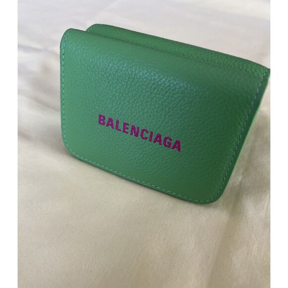 BALENCIAGA Mini Cash Trifold Wallet Green Pink Logo Grained Calf Leather NWT - Picture 1 of 10